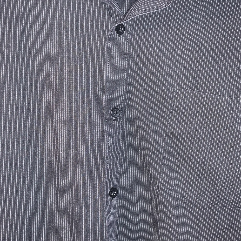 Van Heusen Mens Traveler Dress Shirt XL 15.5/33 Black with stripes Wrinkle Free - Picture 4 of 8